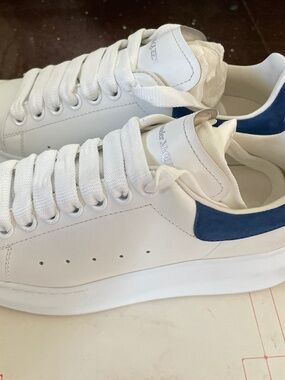 Alexander McQueen authentic 7,5 sneakers